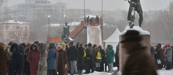 Очередь на выставку Валентин Серов. К 150-летию со дня рождения - Sputnik Латвия