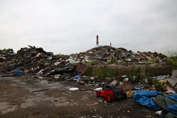 Свалка на месте бывшего Слокского Целлюлозно-бумажного комбината - Sputnik Латвия