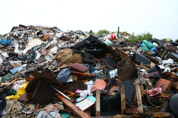 Свалка на месте бывшего Слокского Целлюлозно-бумажного комбината - Sputnik Латвия