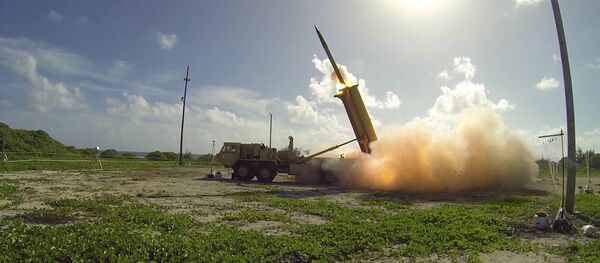 Запуск ракеты американского противоракетного комплекса THAAD, архивное фото Запуск ракеты американского противоракетного комплекса THAAD, архивное фото - Sputnik Latvija