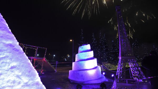 На 18 международном фестивале ледовой скульптуры в Елгаве - Sputnik Латвия