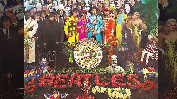 Битлз обложка диска Sgt. Pepper’s Lonely Hearts Club Band  - Sputnik Латвия