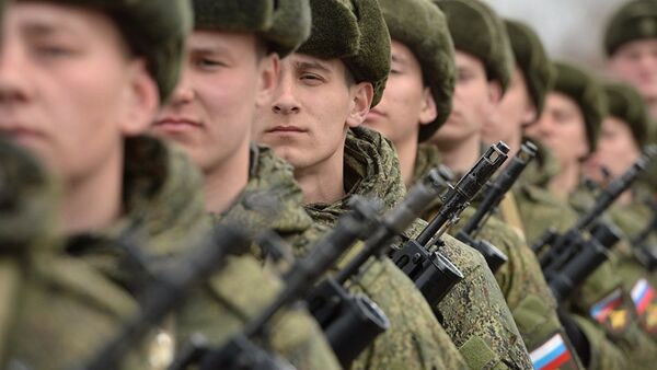 Солдаты российской армии в строю - Sputnik Латвия
