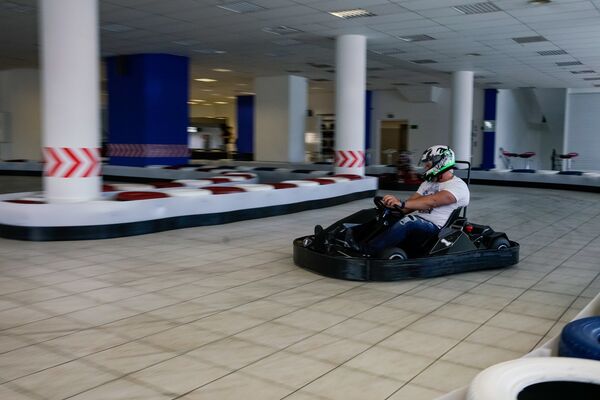 Трасса электрокартинга в Детском мире - Sputnik Латвия