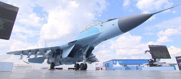 Маневры многоцелевого МиГ-35 - Sputnik Латвия