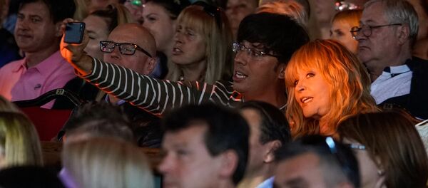 Пугачёва на фестивале Лаймы Вайкуле в Юрмале - Sputnik Латвия