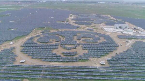 Солнечную электростанцию в виде панд построили в Китае - Sputnik Латвия