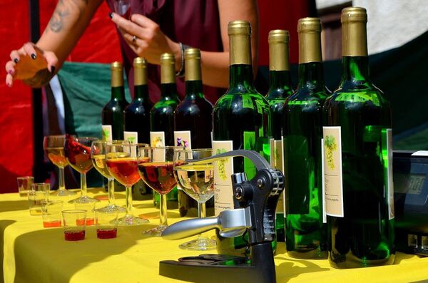 Праздник вина в Сабиле Праздник вина в Сабиле - Sputnik Латвия