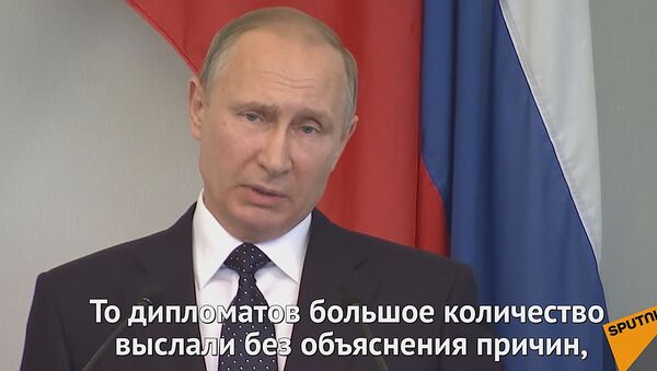 Nav iespējams bezgalīgi ciest nekaunību: Putins par sankcijām pret Krieviju - Sputnik Latvija