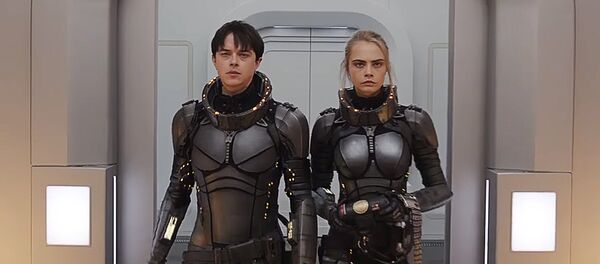 Кадр из фильма Люка Бессона Валериан и город тысячи планет - Sputnik Латвия