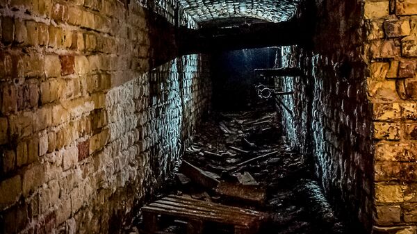 Остатки средневековой тюрьмы - Sputnik Латвия