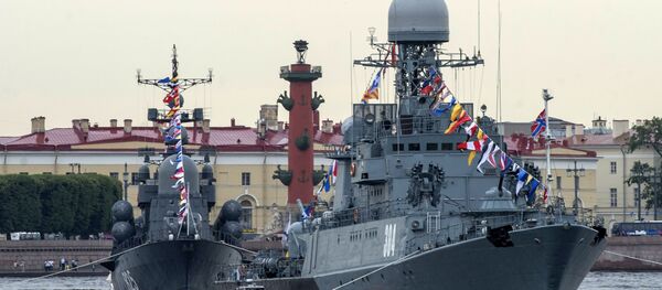 Sanktpēterburgā notika Krievijas JKF dienas parādes mēģinājums Sanktpēterburgā notika Krievijas JKF dienas parādes mēģinājums - Sputnik Latvija