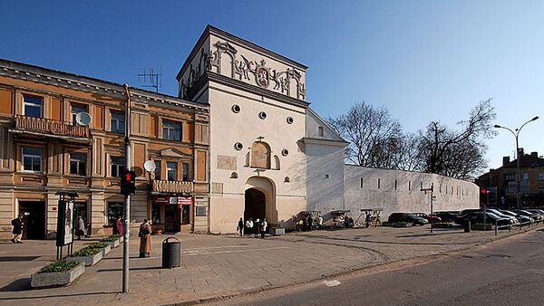 Южный фасад Острой брамы (ворота Аушрос) - Sputnik Латвия