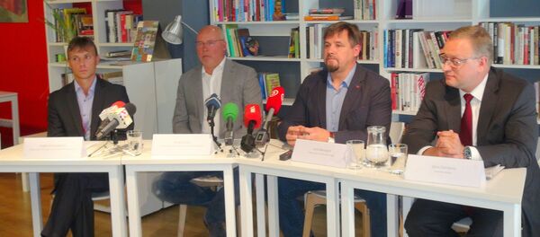 INBOKSS valdes loceklis,  INBOKSS īpašnieks Andris Griķis, TVNET Latvia valdes loceklis Juris Mendziņš, advokāts Jānis Zelmenis - Sputnik Latvija