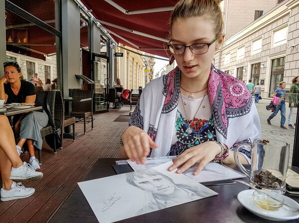 Виктория и портреты ее авторства - Sputnik Латвия