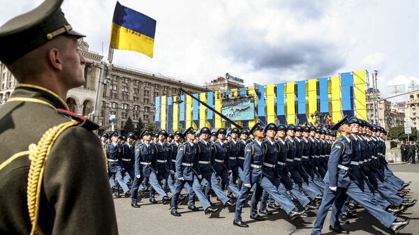 Парад в честь Дня независимости в Киеве - Sputnik Latvija