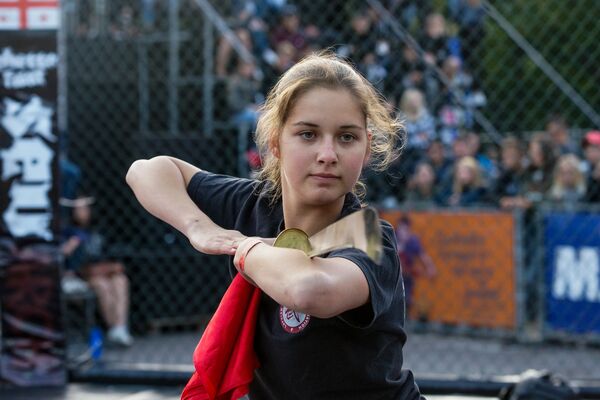 Показательное выступление с мечом - Sputnik Латвия