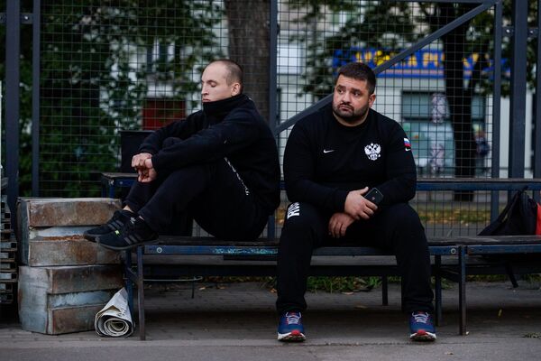 Российский спортсмен Александр Грейчас и его тренер Евгений Симаков из Калининграда - Sputnik Латвия