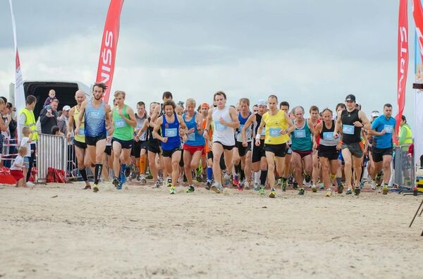 Пляжный забег в Вецаки - Sputnik Латвия