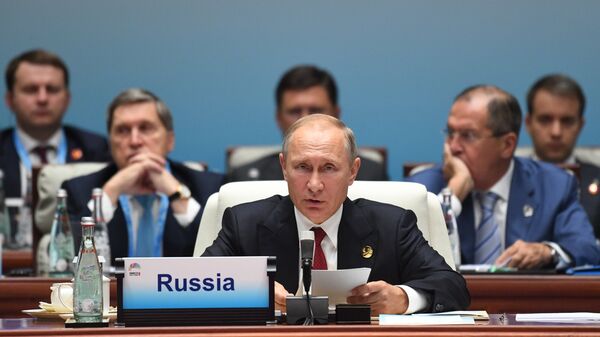 Президент РФ В. Путин на саммите лидеров БРИКС - Sputnik Латвия