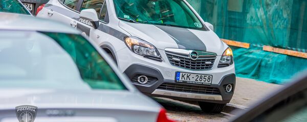 Полицейский автомобиль Полицейский автомобиль - Sputnik Latvija