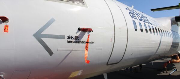 Самолет Bombardier Q400 компании Airbaltic - Sputnik Латвия