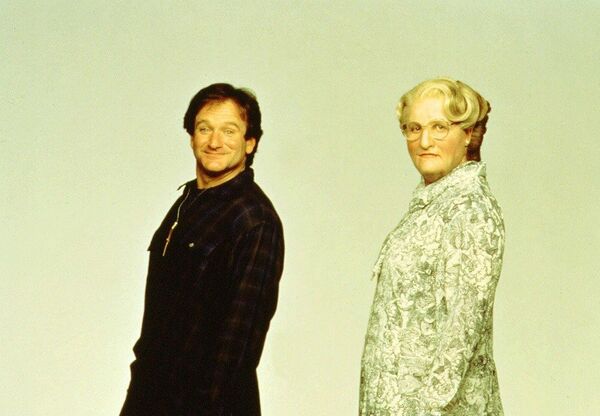 Миссис Даутфайр Миссис Даутфайр - Sputnik Латвия