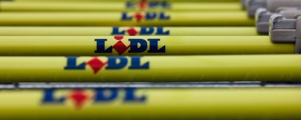Логотип немецкой торговой сети Lidl Логотип немецкой торговой сети Lidl - Sputnik Latvija