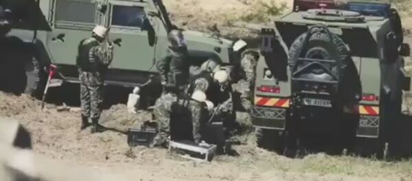 Albāņu sapieri demonstrē meistarību Latvijā Albāņu sapieri demonstrē meistarību Latvijā - Sputnik Latvija