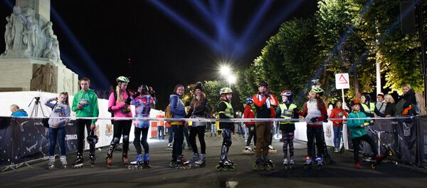 Ночной заезд на улице Валдемара в Риге 30 сентября 2017 года - Sputnik Latvija