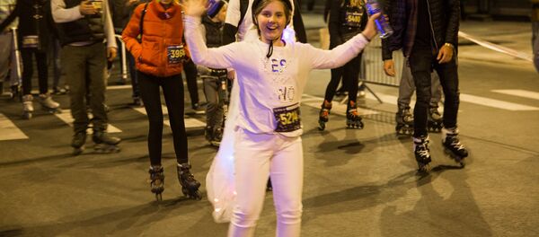 Ночной заезд на улице Валдемара в Риге 30 сентября 2017 года - Sputnik Латвия