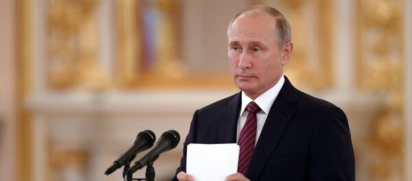 Президент РФ В. Путин принял верительные грамоты у 20 послов иностранных государств Президент РФ В. Путин принял верительные грамоты у 20 послов иностранных государств - Sputnik Латвия