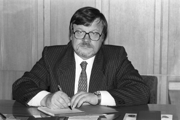 Посол Латвии в России Янис Петерс, 20 октября 1990 Посол Латвии в России Янис Петерс, 20 октября 1990 - Sputnik Латвия