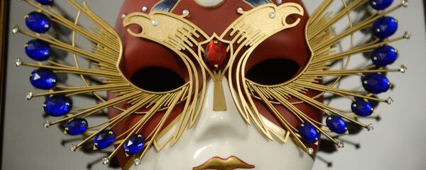 Символ Национальной театральной Премии и фестиваля Золотая Маска - Sputnik Латвия