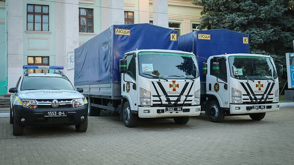 Волонтерские организации из Латвии передали гуманитарный груз жителям Донбасса - Sputnik Латвия