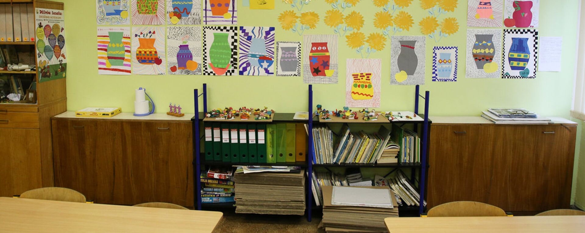 Школьные поделки в классе - Sputnik Латвия, 1920, 03.09.2025