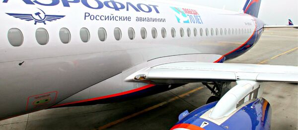 Самолет Аэрофлота с символикой 70-летия Великой Победы Самолет Аэрофлота с символикой 70-летия Великой Победы - Sputnik Latvija