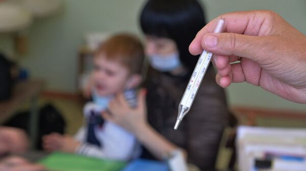 Сезонный рост заболеваемости гриппом и ОРВИ в России - Sputnik Latvija