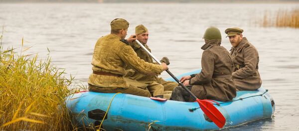Реконструкция форсирования Киш-озера - Sputnik Латвия