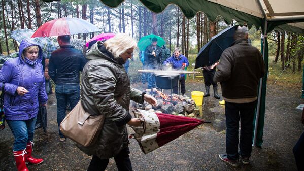 Своенравная балтийская погода капризничает даже в праздничные дни - Sputnik Латвия