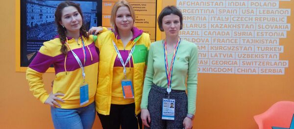 Александра Маркова (Латвия), Евгения Пронкул (Литва) и Мария Крузе Александра Маркова (Латвия), Евгения Пронкул (Литва) и Мария Крузе - Sputnik Латвия