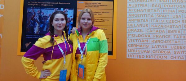 Александра Маркова (Латвия) и Евгения Пронкул (Литва) Александра Маркова (Латвия) и Евгения Пронкул (Литва) - Sputnik Латвия