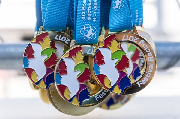 XIX Всемирный фестиваль молодежи и студентов. День второй - Sputnik Латвия