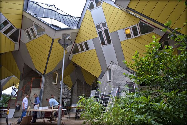 Кубические дома в Роттердаме по проекту архитектора Пита Блома - Sputnik Латвия