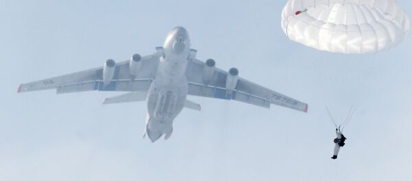 Учения Воздушно-десантных войск (ВДВ) Учения Воздушно-десантных войск (ВДВ) - Sputnik Latvija
