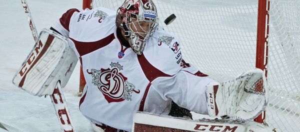 Вратарь Динамо Якуб Седлачек Вратарь Динамо Якуб Седлачек - Sputnik Латвия