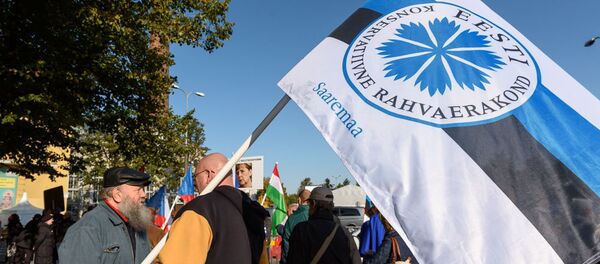Пикет Эстонской консервативной народной партии (EKRE) против иммиграционной политики канцлера Германии Ангелы Меркель Пикет Эстонской консервативной народной партии (EKRE) против иммиграционной политики канцлера Германии Ангелы Меркель - Sputnik Латвия
