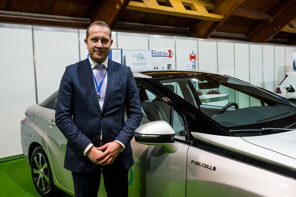 Айварс Стариков из Латвийской академии наук рассказал о преимуществах водородных электромобилей Айварс Стариков из Латвийской академии наук рассказал о преимуществах водородных электромобилей - Sputnik Латвия