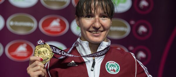 Анастасия Григорьева после победы в финальном матче на чемпионате Европы по борьбе, март 2016 - Sputnik Латвия