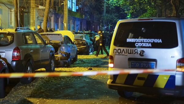 Следователи работают на месте взрыва автомобиля в центре Киева - Sputnik Латвия